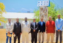 GUDDOOMIYE ISMAACIIL YUUSUF CUSMAAN AYAA XAFIISKIISA KU QAABILAY MAS’UULIYIIN KA SOCDAY MAAMULKA JAAMACADDA ZAMZAM