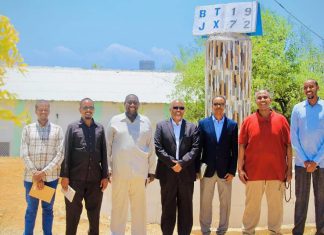 GUDDOOMIYE ISMAACIIL YUUSUF CUSMAAN AYAA XAFIISKIISA KU QAABILAY MAS’UULIYIIN KA SOCDAY MAAMULKA JAAMACADDA ZAMZAM