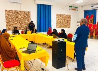 TABABAR SARE LOOGU QAADAYAY AQOONTA GABDHAHA KA SHAQEEYA AKADEMIYADA